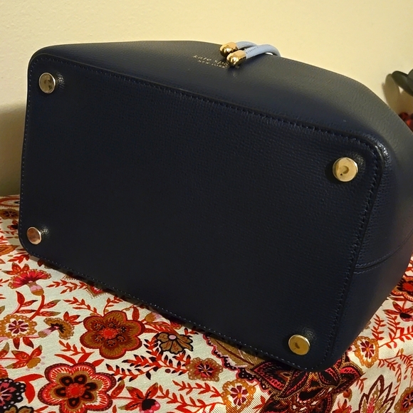 Kate Spade Vivian Bucket Bag - Picture 3 of 9